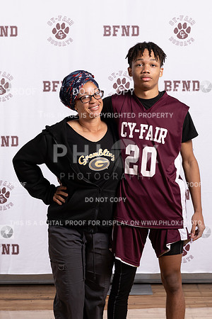 FB 20 MOM