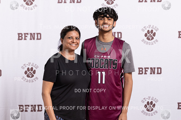 JV 11 MOM