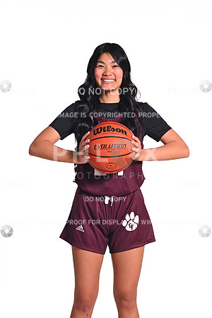 24 Hailey Nguyen 1