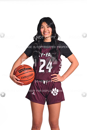24 Hailey Nguyen 2