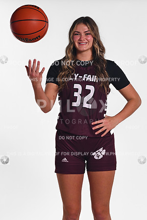 32 Anna Farrell 4