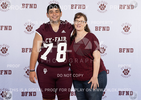 TOM_2437