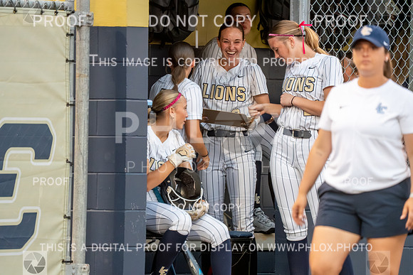 112-MONTGOMERY_vs_LAKECREEK_SFBL-(COLLIER)