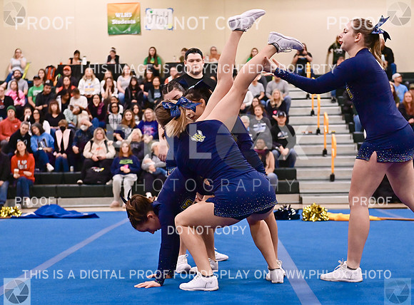 HoodRiverValleySmallVarsity (8 of 27)