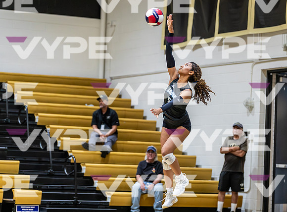 Oak Park vs Saugus Girls Varsity High School Volleyball-0040