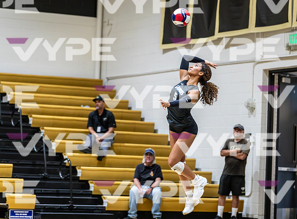 Oak Park vs Saugus Girls Varsity High School Volleyball-0039