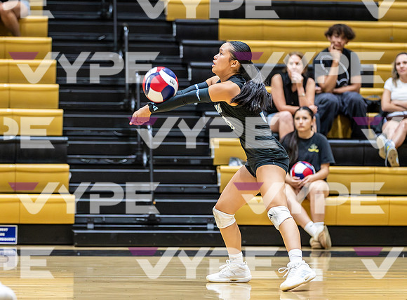 Oak Park vs Saugus Girls Varsity High School Volleyball-0036