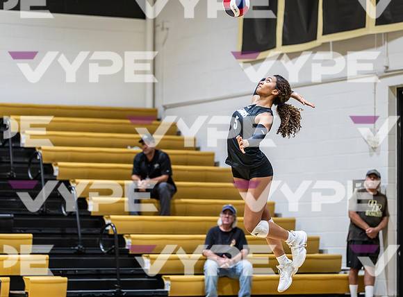 Oak Park vs Saugus Girls Varsity High School Volleyball-0020
