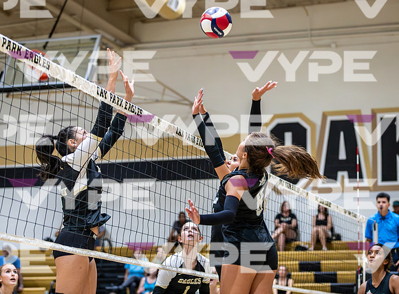 Oak Park vs Saugus Girls Varsity High School Volleyball-0012