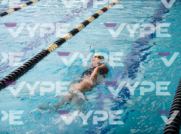 Ladidas- MCNO Folder-10