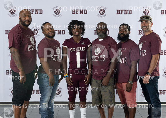 1 family - men